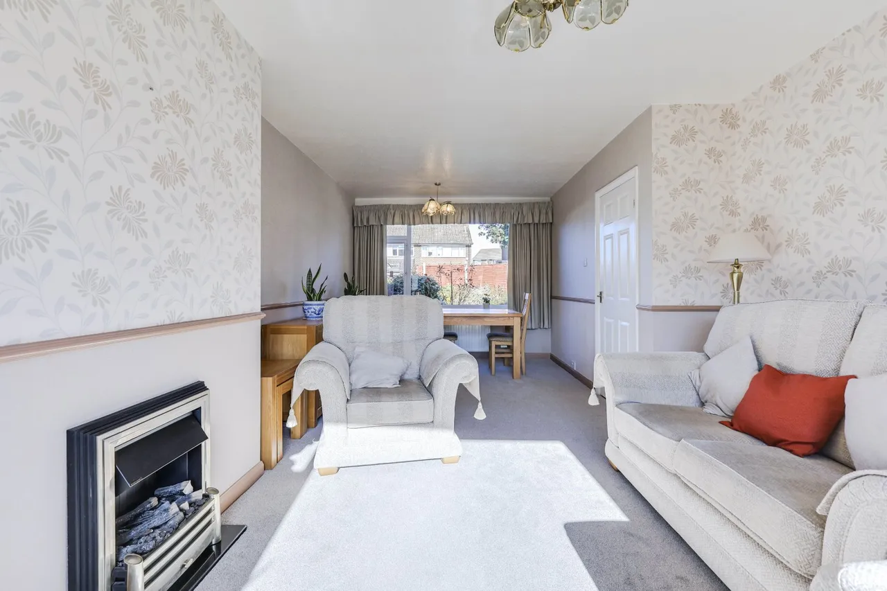 Woodhill Gardens, Cookridge, LS16, photo 3
