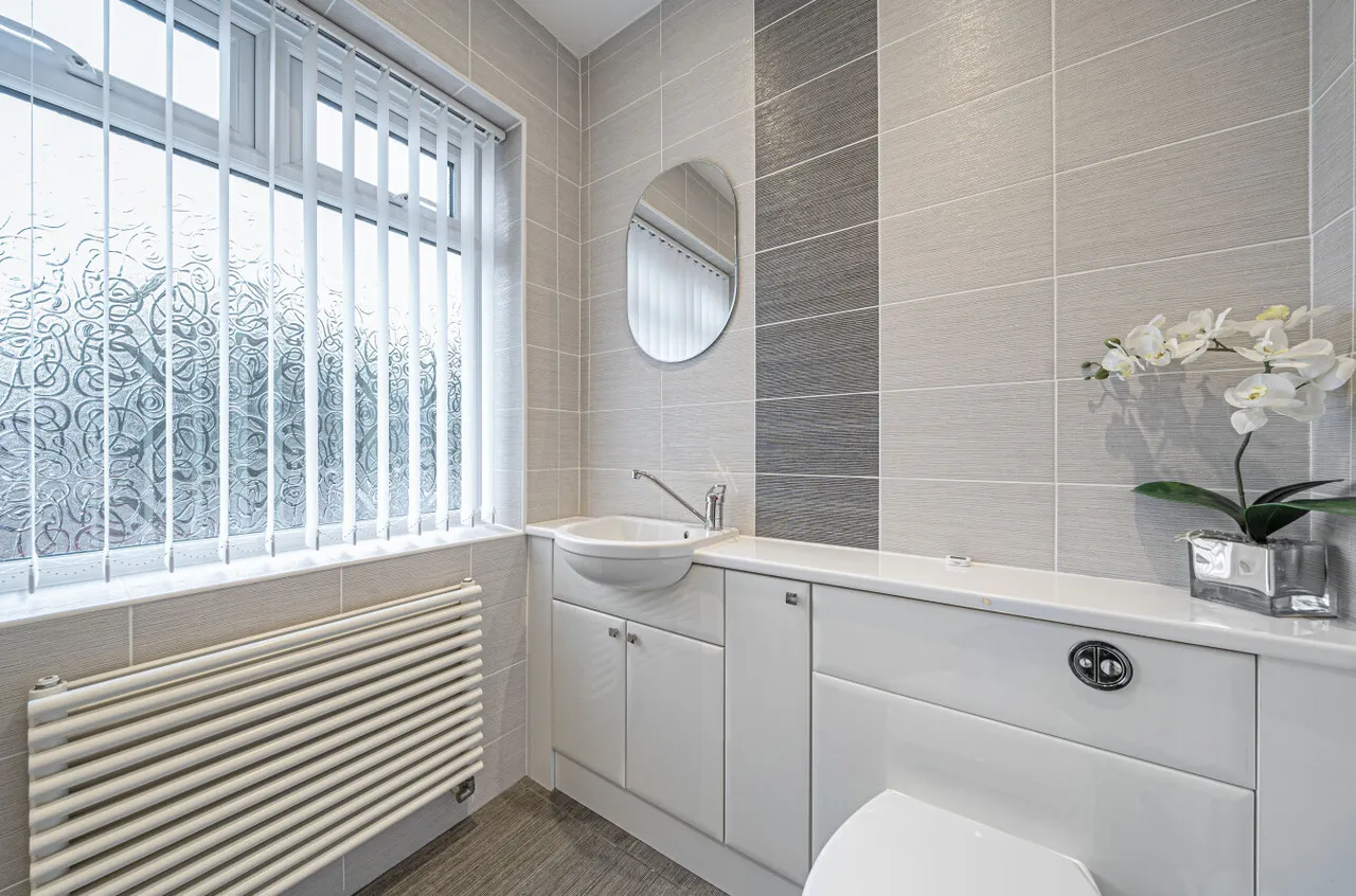 Woodhill Gardens, Cookridge, LS16, photo 11