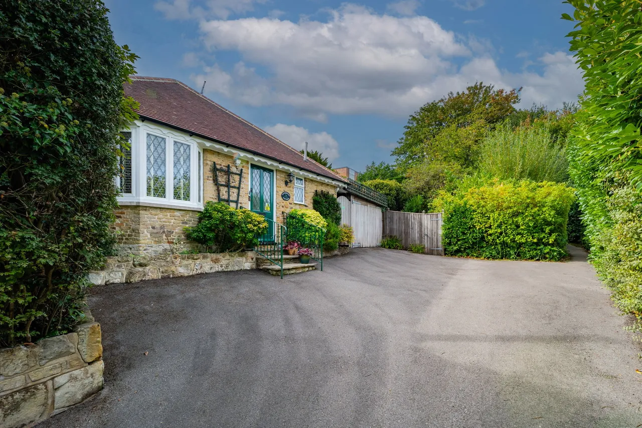 3 bed property for sale, Croft Road, Crowborough, TN6