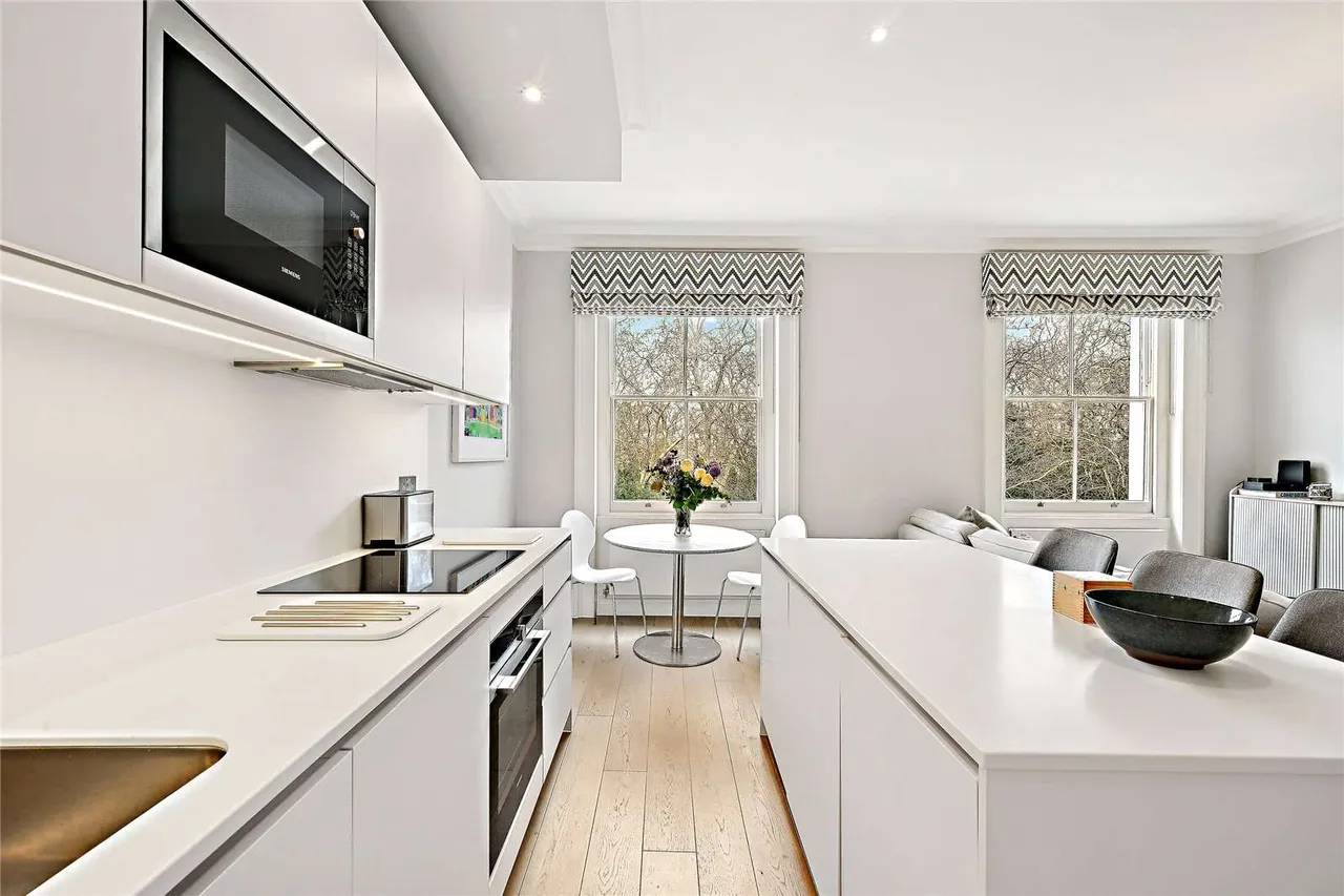 Ladbroke Square, London, W11 3LX, photo 6