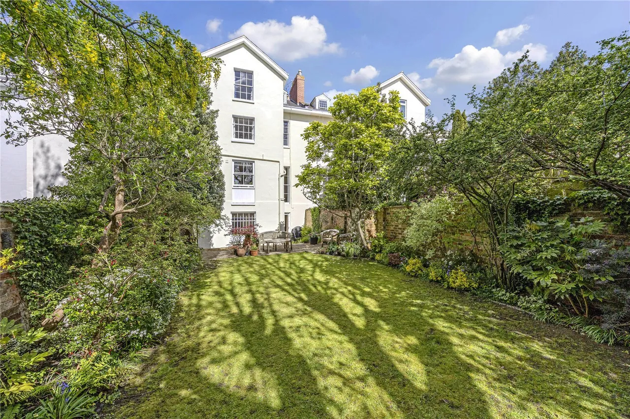 Malvern Place, Cheltenham, GL50, photo 18
