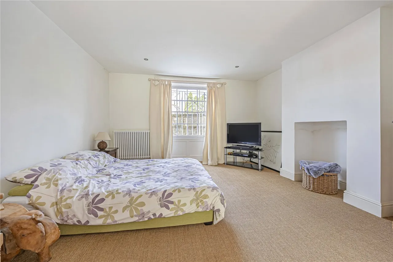 Malvern Place, Cheltenham, GL50, photo 16