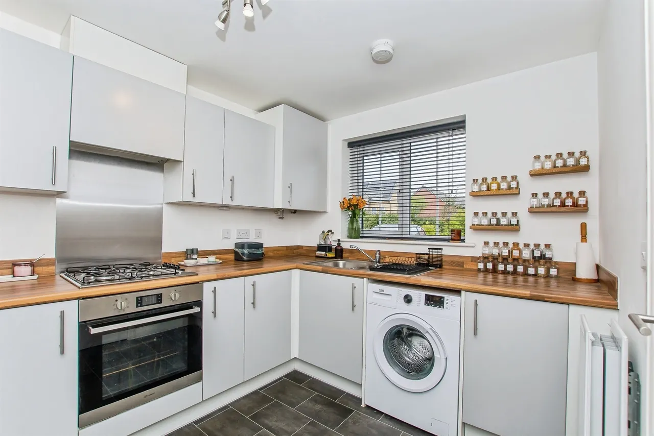 Banbury Drive, Hampton Water, Peterborough, photo 6
