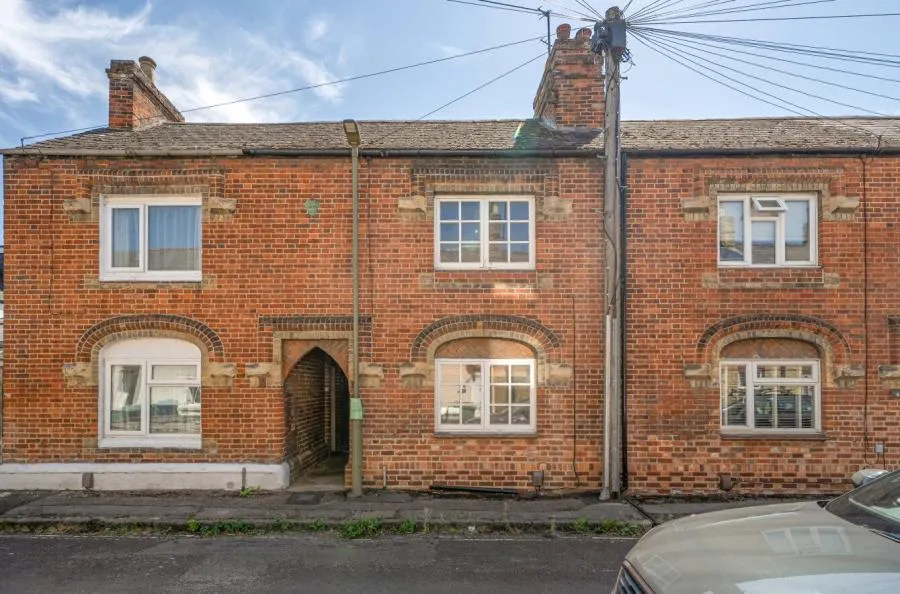 2 bed house for sale, Windsor Street, Headington, OX3