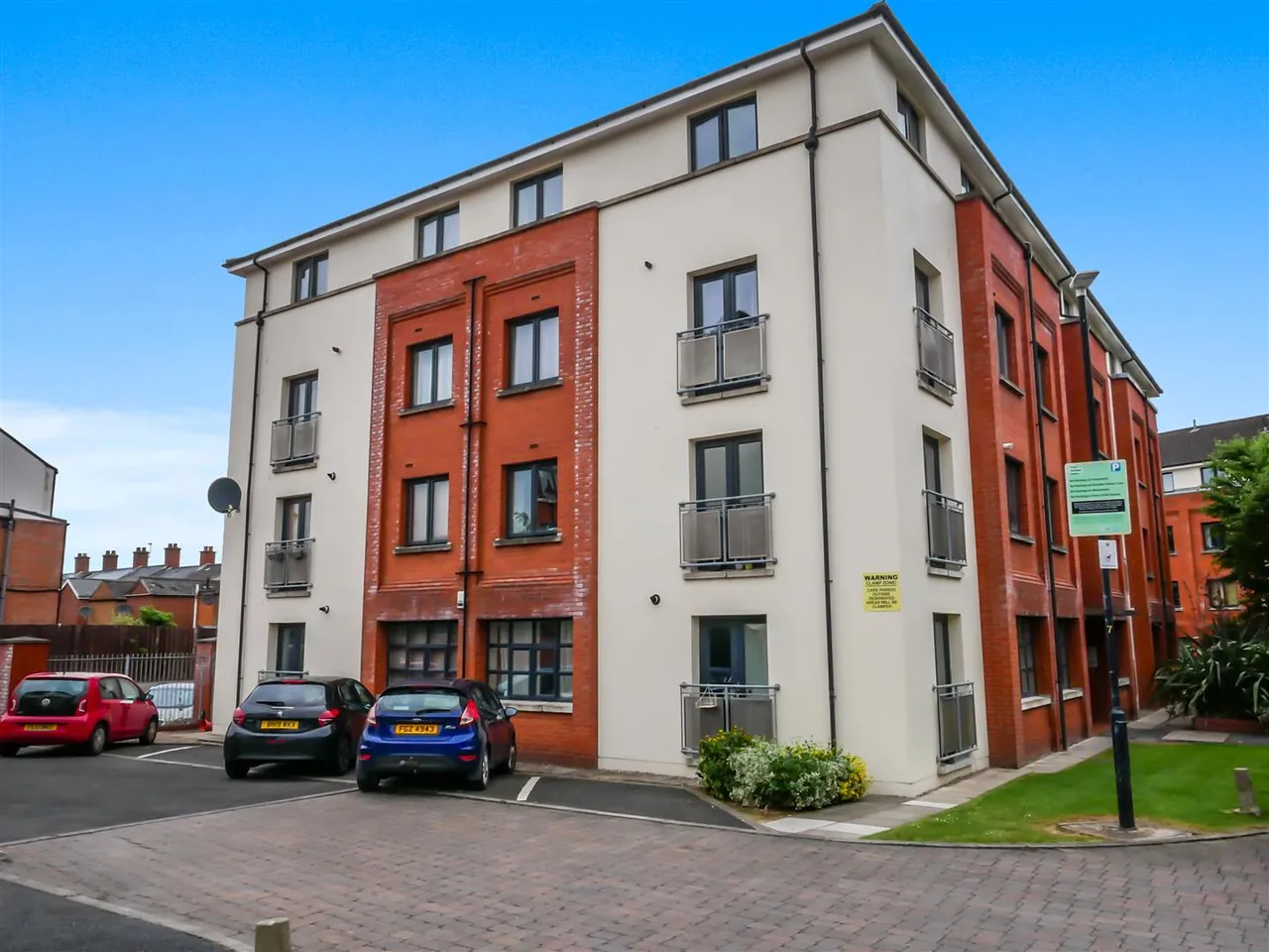 2 bed flat for sale, Dunmore Building, Old Bakers Court, BT6