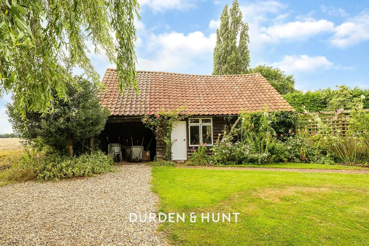 Little Laver Road, Moreton, CM5, photo 41
