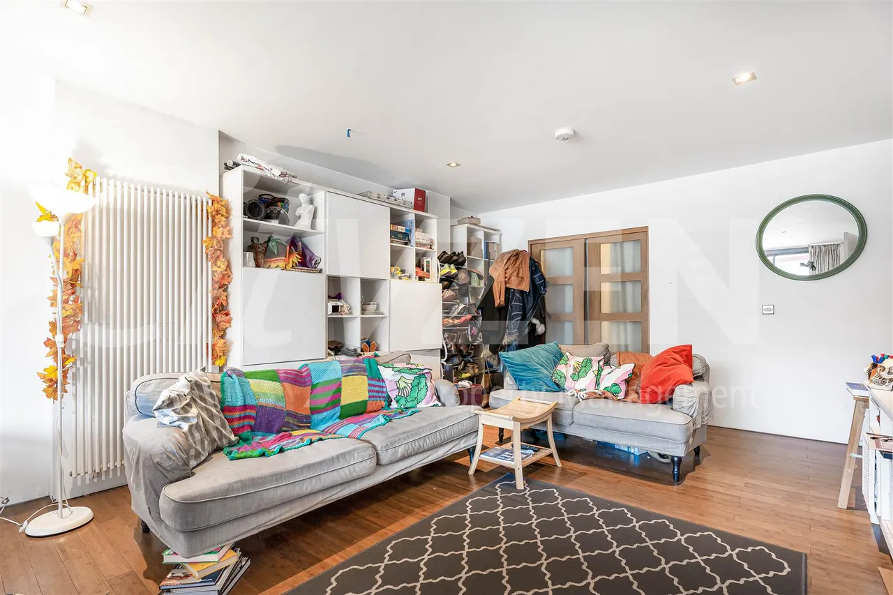Plumbers Row, London, E1, photo 12