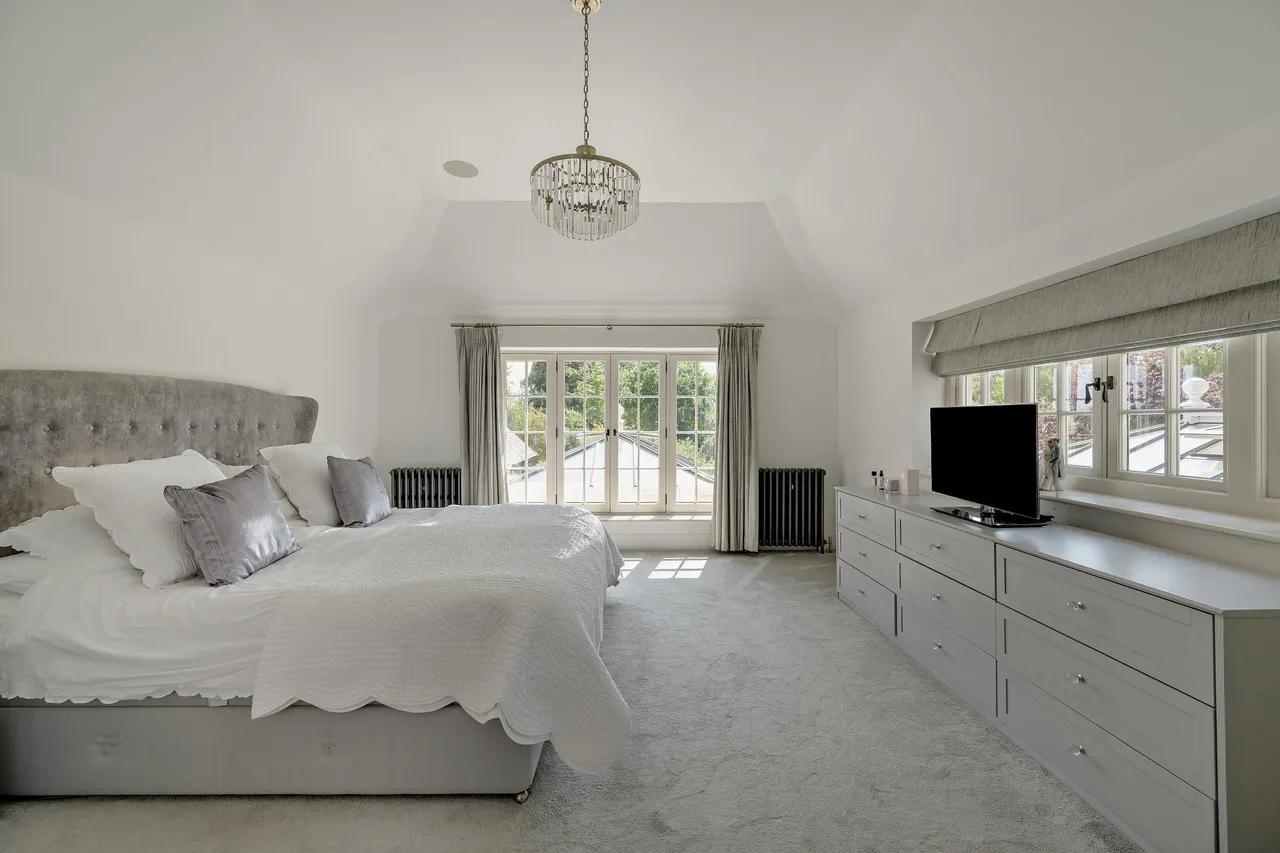 Station Road, Felsted, CM6, photo 12