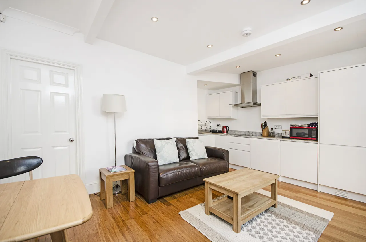 Flat 1, 41 Belgrave Gardens, London, photo 8