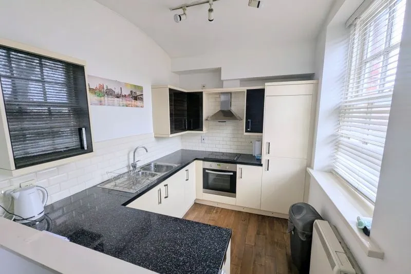 Manor Road, Woodley, SK6, photo 5