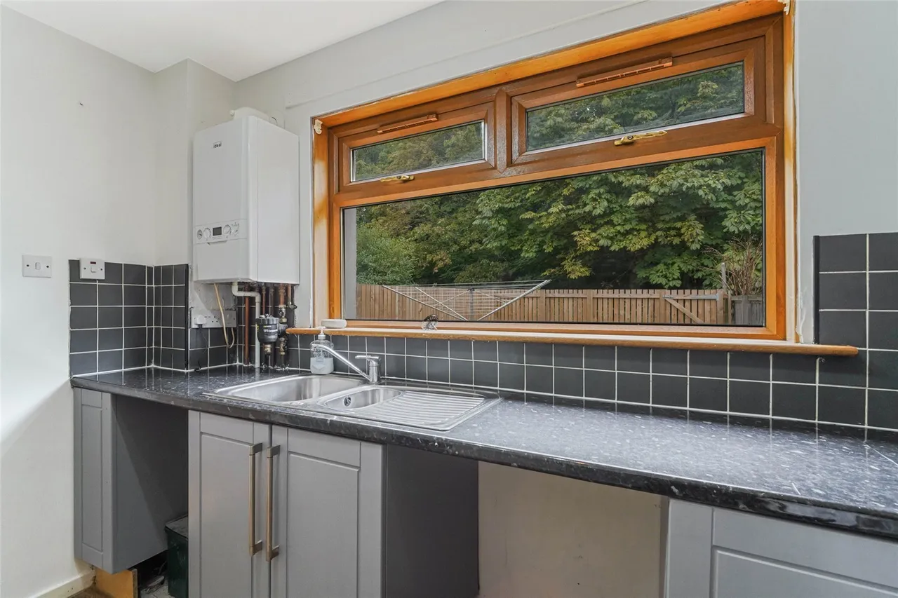 Altyre Court, Glenrothes, Fife, KY7, photo 8