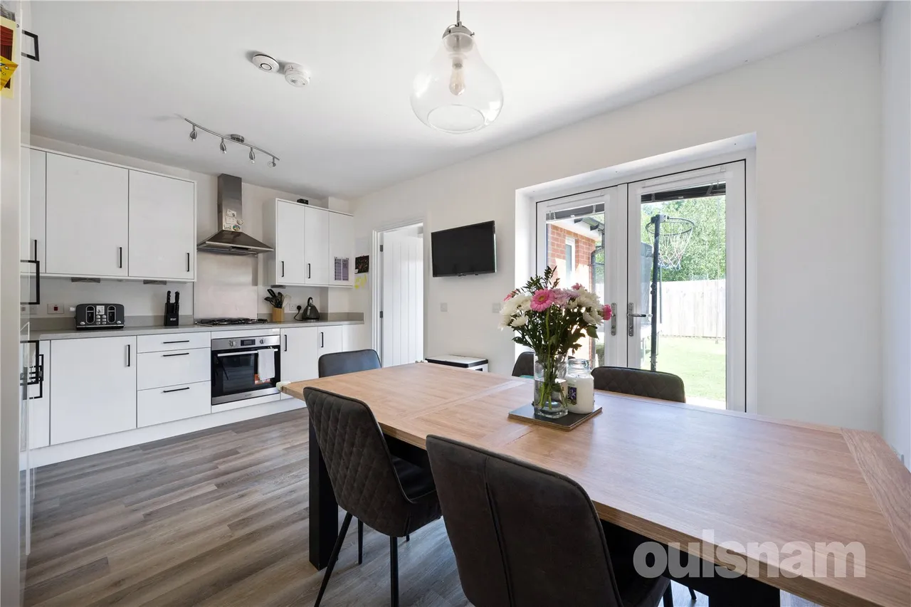 Dineley Road, Cofton Hackett, Birmingham, Worcestershire, B45 8FU, photo 2