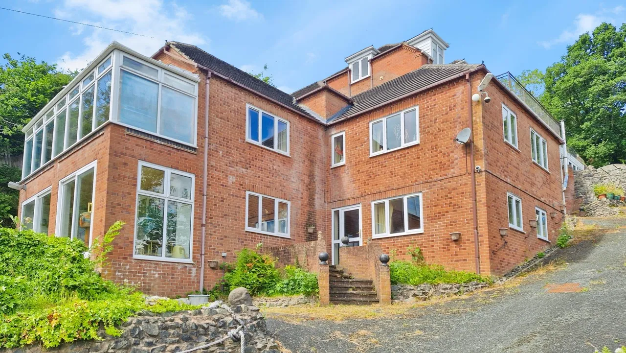 8 bed house for sale, Cunnery Road, Church Stretton, SY6