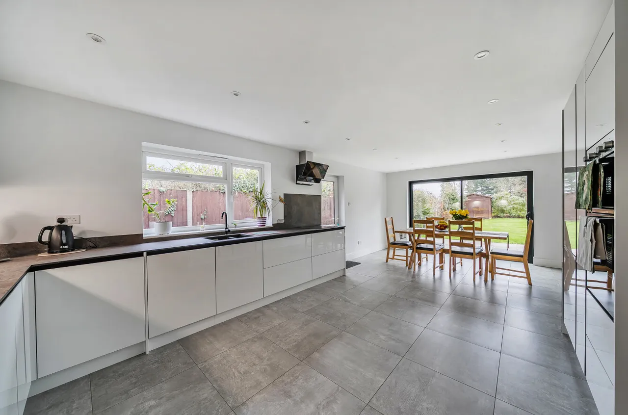 Westfield Road, Woking, GU22, photo 4