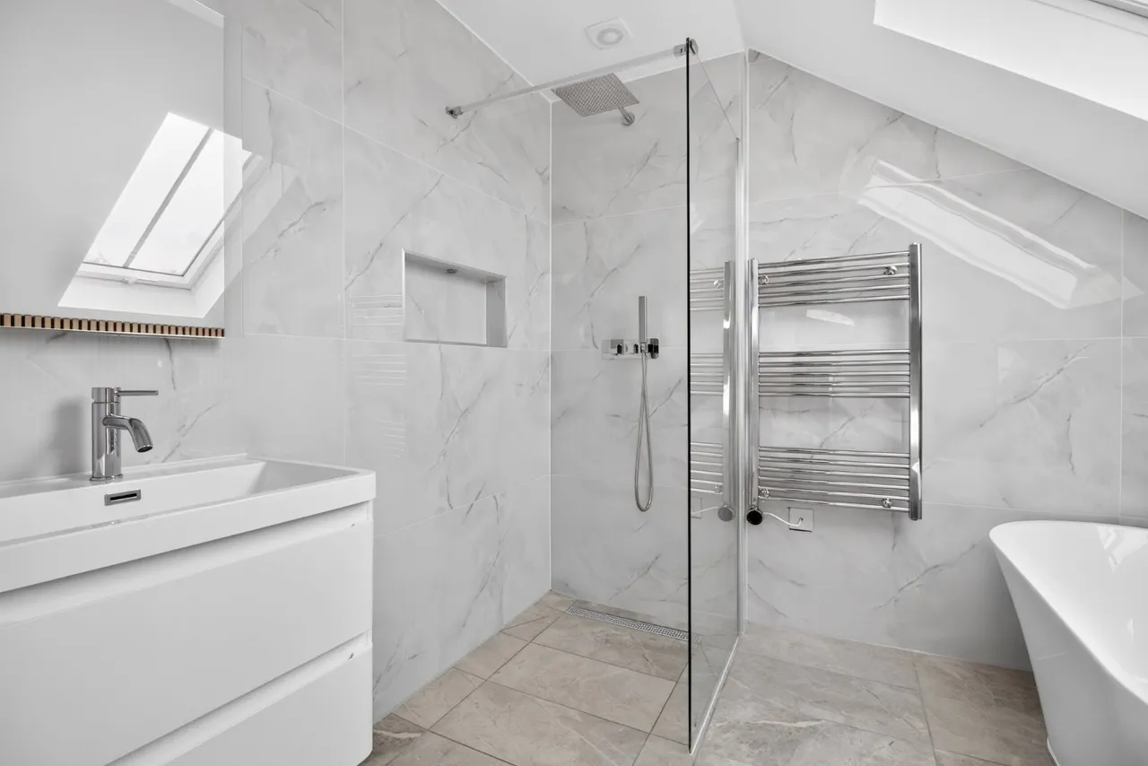 Jephtha Road, London, SW18, photo 8