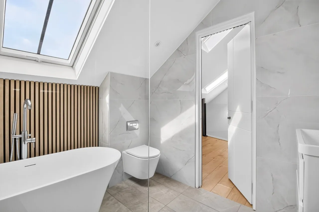 Jephtha Road, London, SW18, photo 5