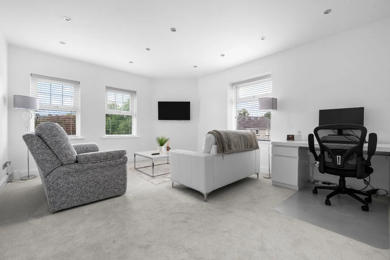 Victoria Road, Harrogate, HG2, photo 2