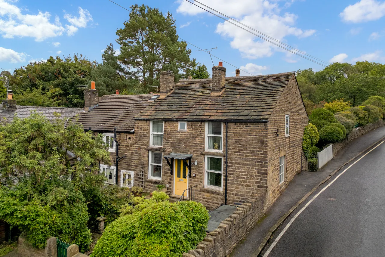 4 bed house for sale, Moor End Road, Mellor, SK6