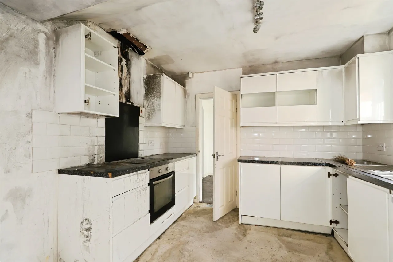 Princess Anne Road, Bilston, WV14, photo 8