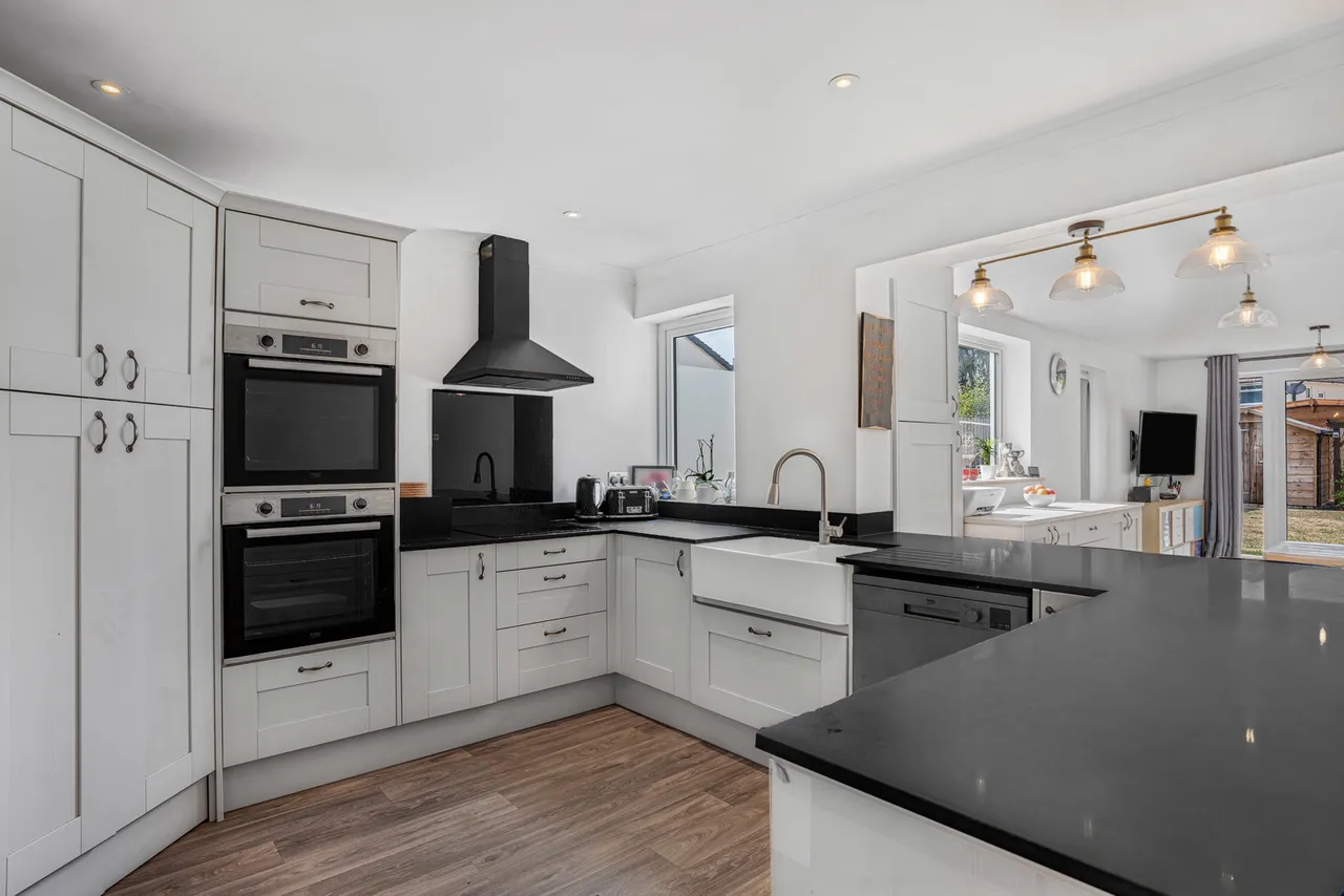Crown Street, Egham, TW20, photo 4