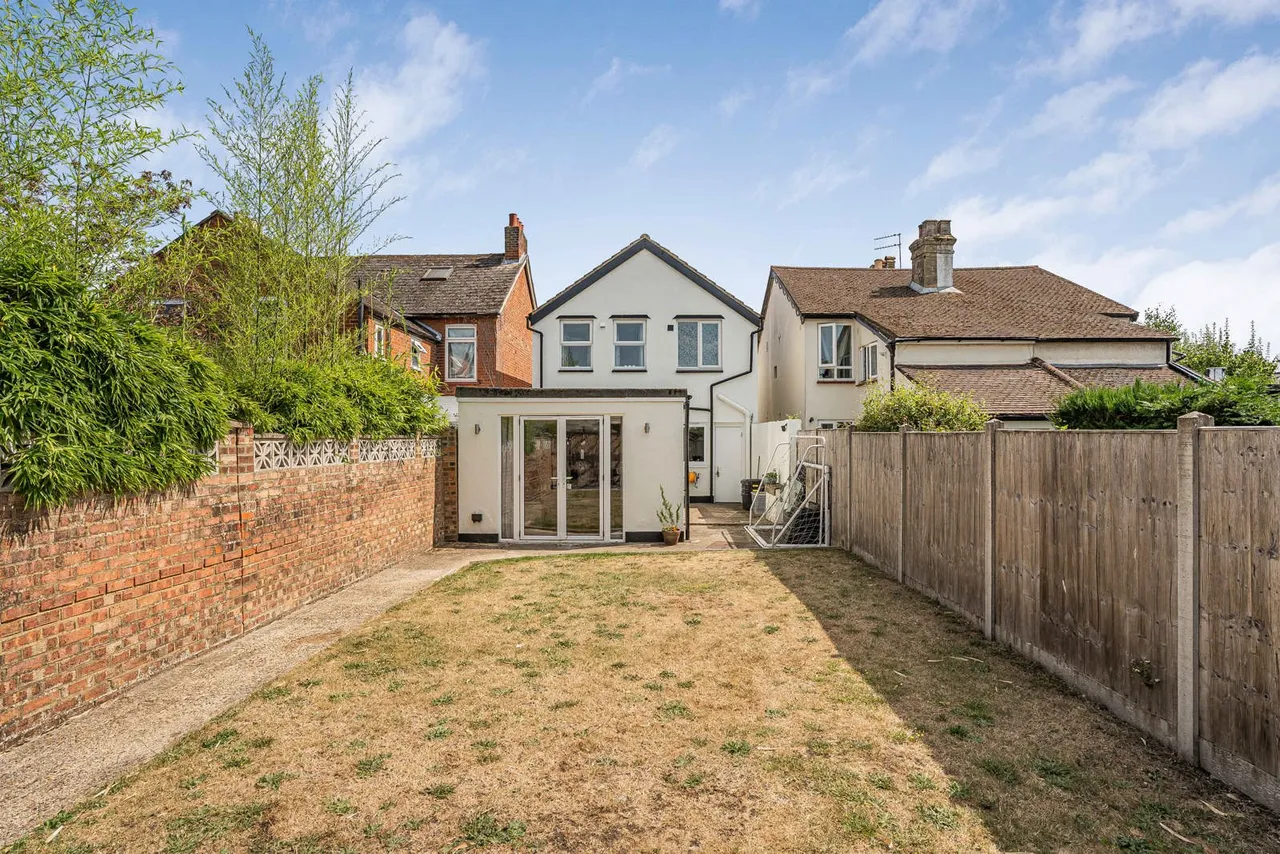 Crown Street, Egham, TW20, photo 17