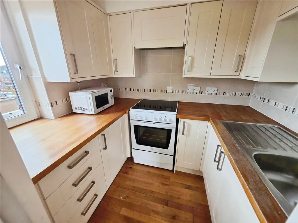 Station Road, New Milton, BH25, photo 2