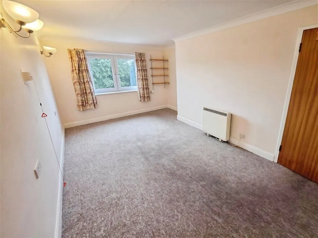 Station Road, New Milton, BH25, photo 4