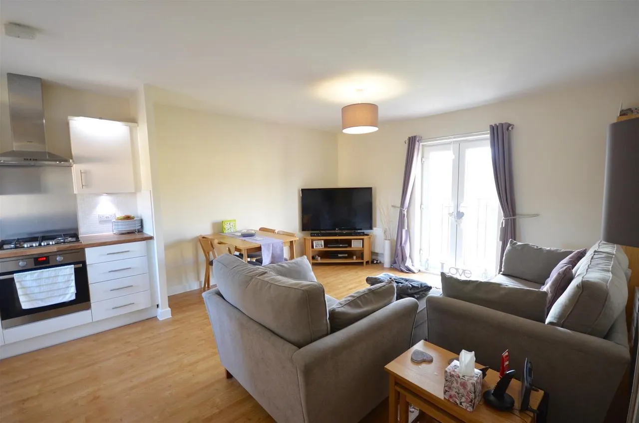 Dodd Road, Watford, photo 2