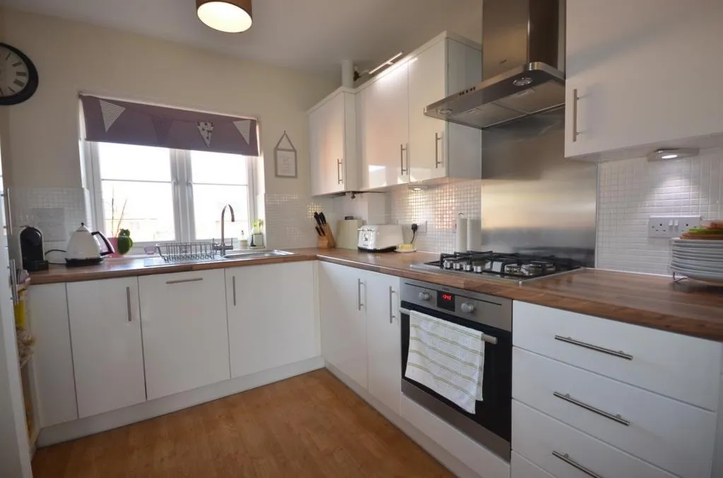 Dodd Road, Watford, photo 3