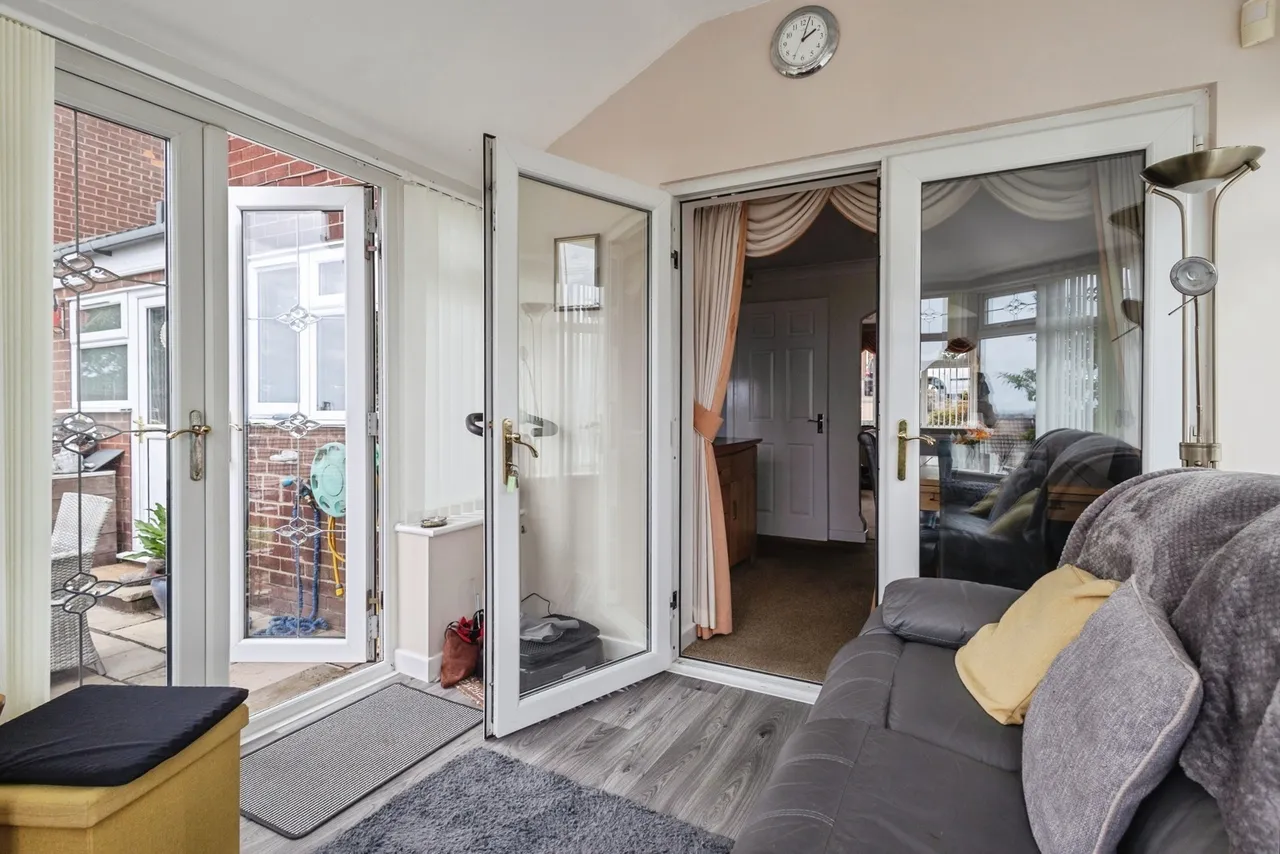 Mayfair Close, Dukinfield, Greater Manchester, SK16, photo 14