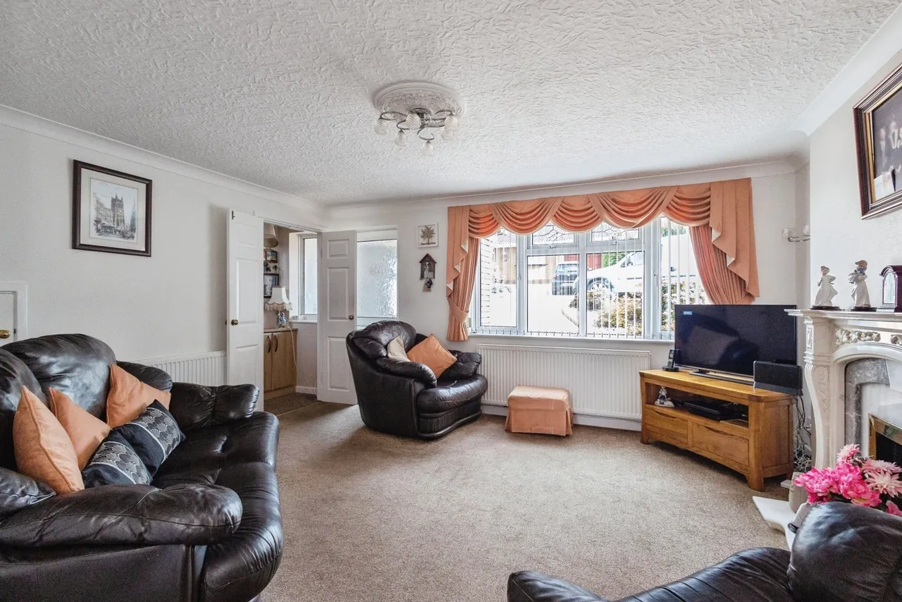 Mayfair Close, Dukinfield, Greater Manchester, SK16, photo 4
