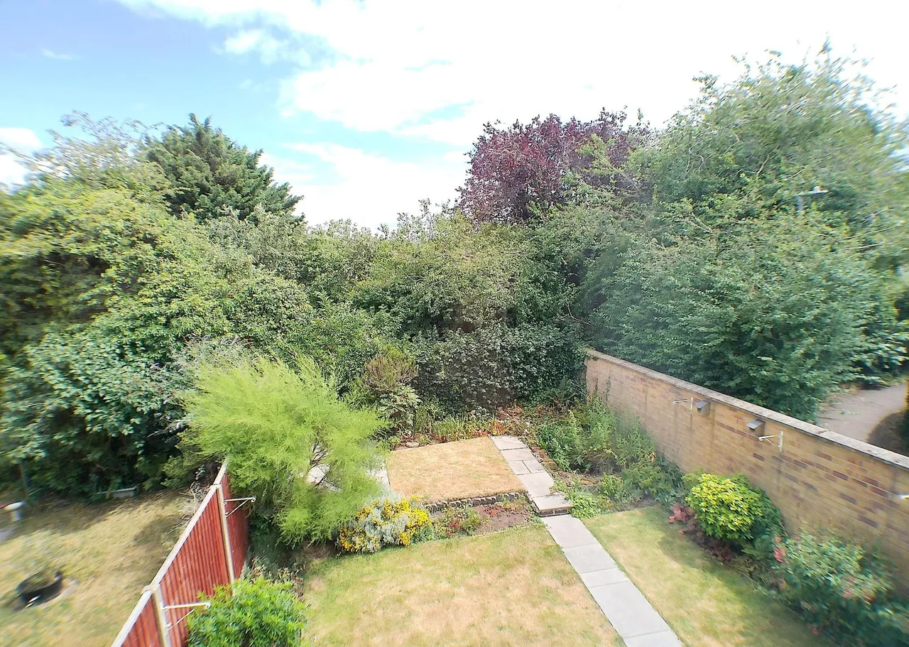 Charnwood Grove, Bingham, NG13, photo 13