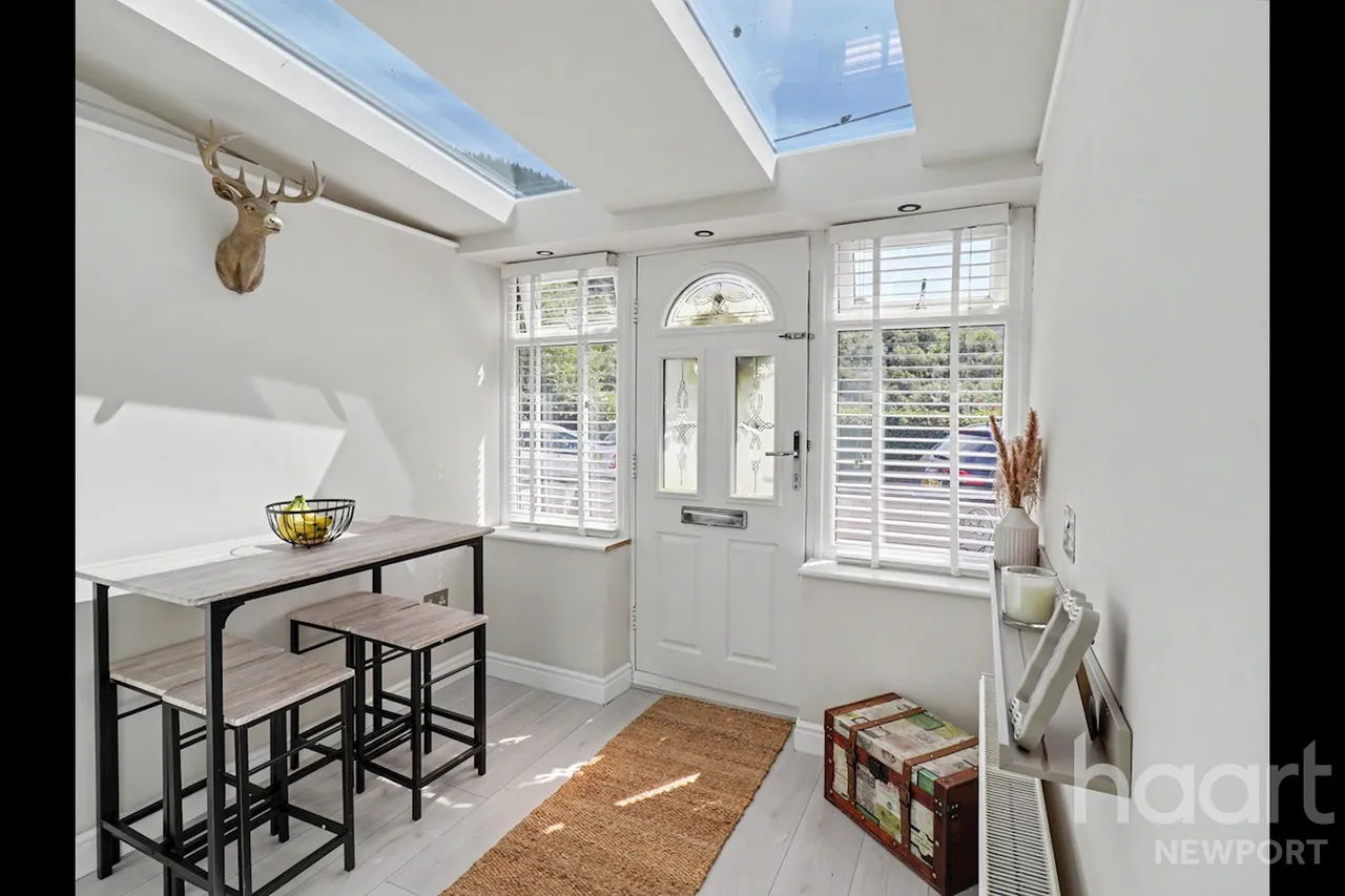 Gwyddon Road, Newport, NP11, photo 4
