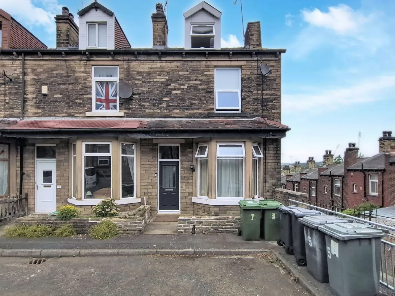 4 bed house for sale, Lynton Terrace, Cleckheaton, BD19