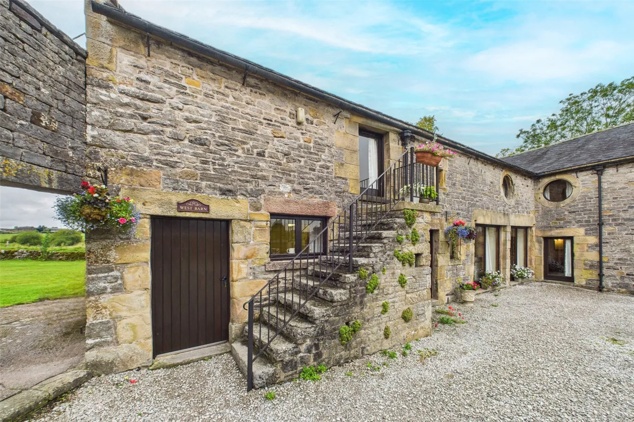 Cawlow Farm, Hulme End, SK17, photo 32