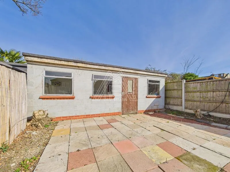 Lowlands Road, Aveley, RM15, photo 19