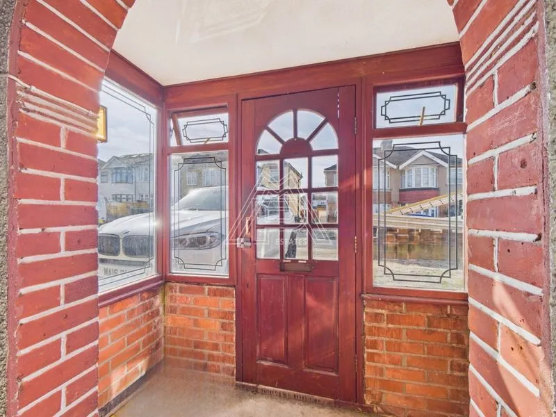Lowlands Road, Aveley, RM15, photo 15