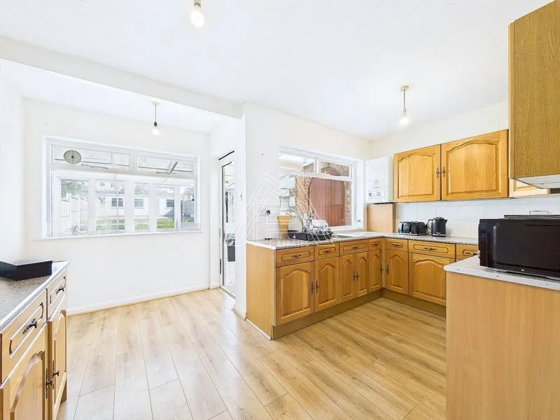 Lowlands Road, Aveley, RM15, photo 6