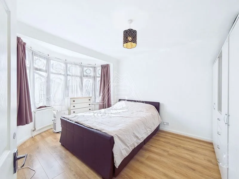 Lowlands Road, Aveley, RM15, photo 12
