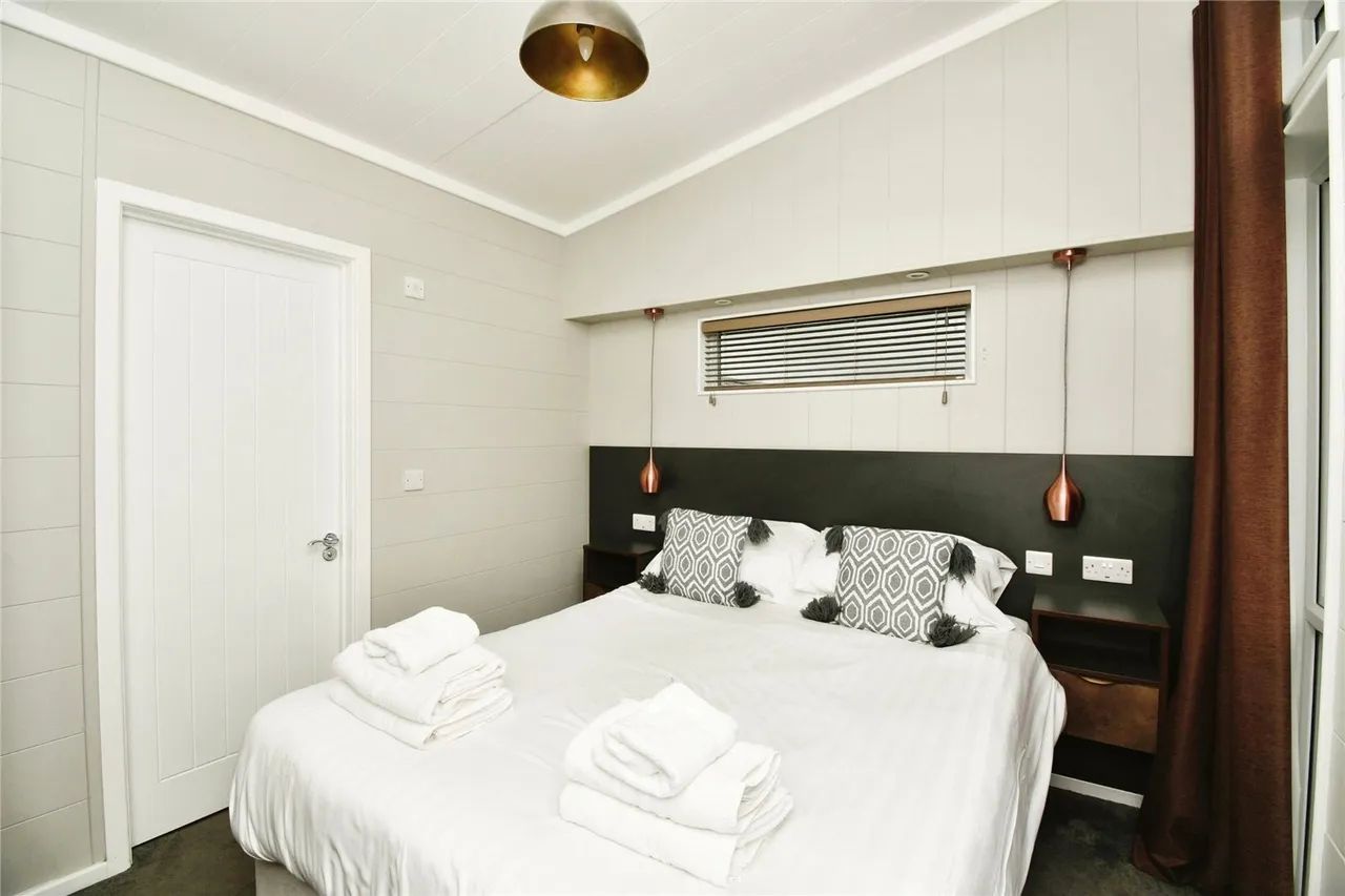 Fishguard Bay Resort, SA65, photo 13