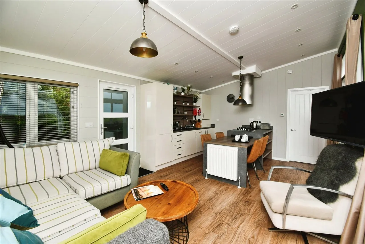 Fishguard Bay Resort, SA65, photo 2