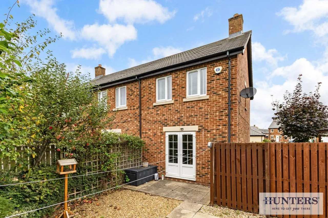 Edison Way, Guiseley, LS20, photo 13