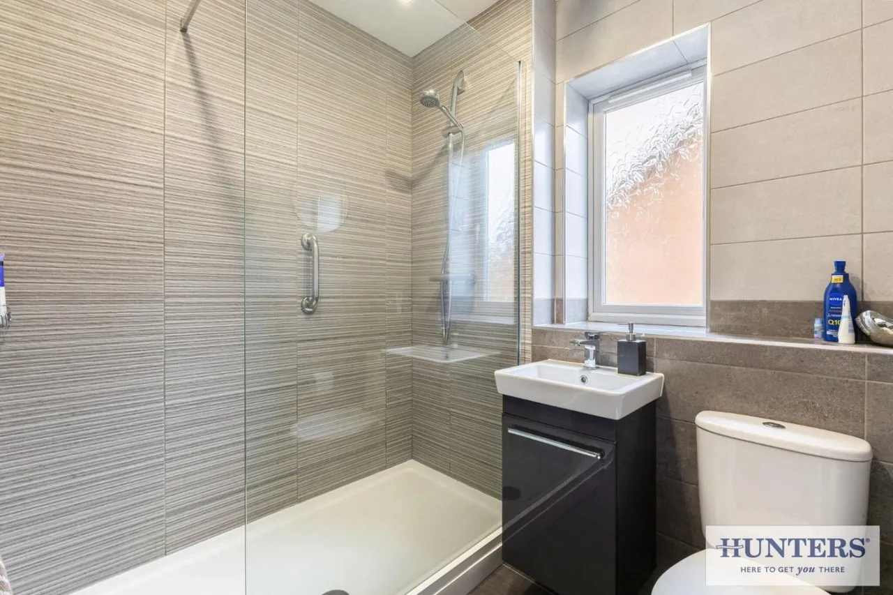 Edison Way, Guiseley, LS20, photo 10