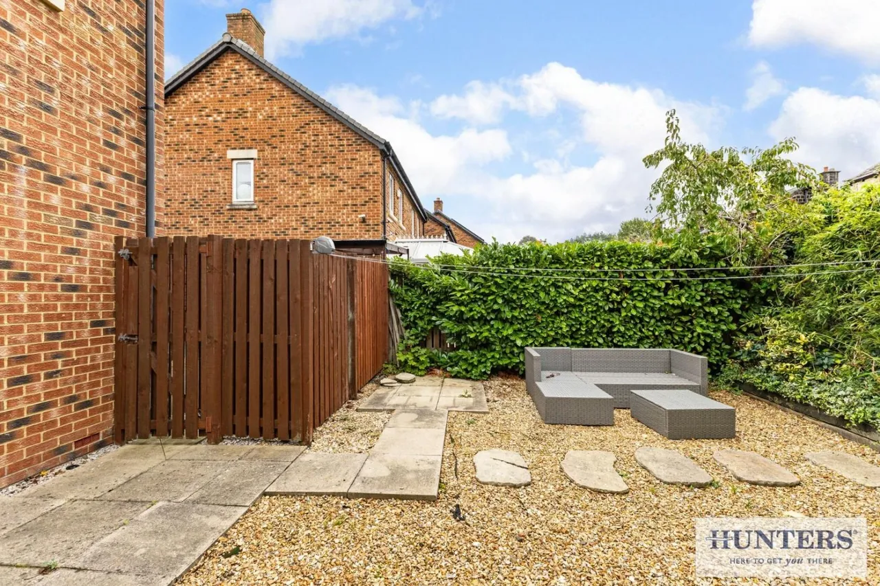Edison Way, Guiseley, LS20, photo 12