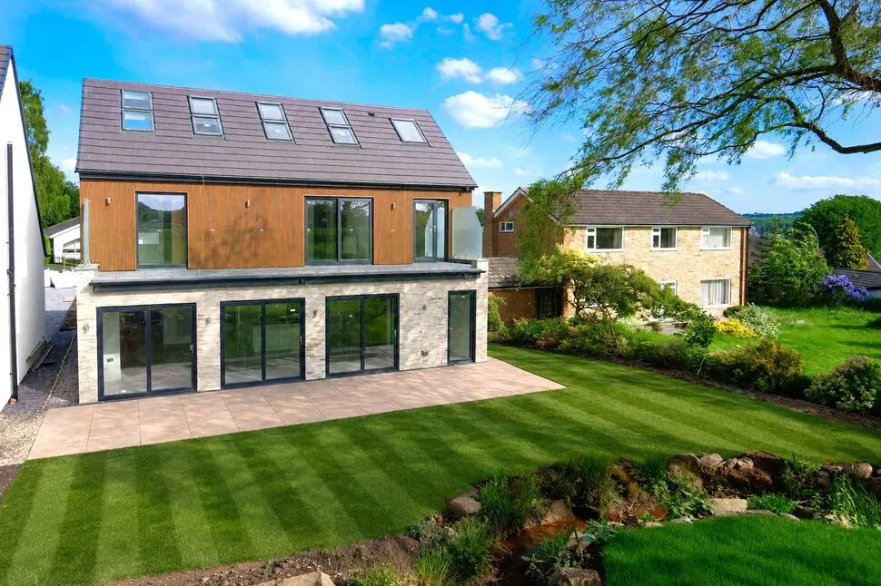 4 bed house for sale — Sunhill Drive, Baildon, West Yorkshire, BD17