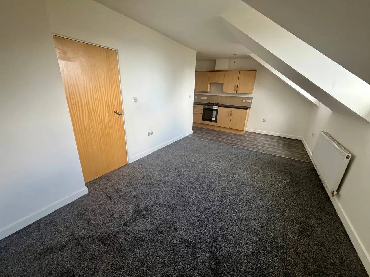 Imperial Court, Burnley, BB12, photo 2