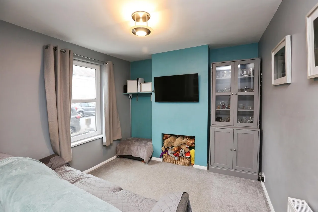 Avery Lane, Gosport, PO12, photo 3