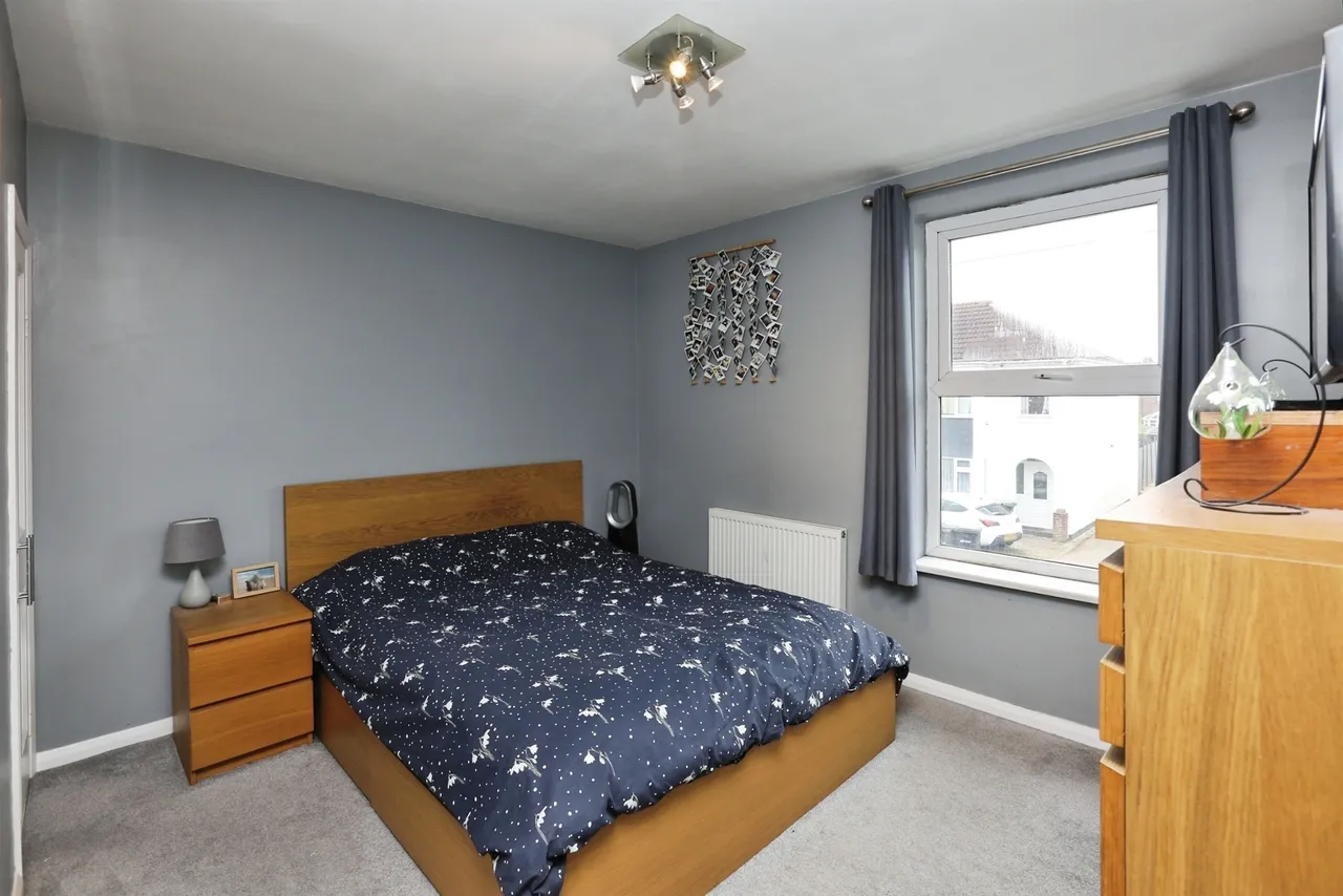 Avery Lane, Gosport, PO12, photo 4