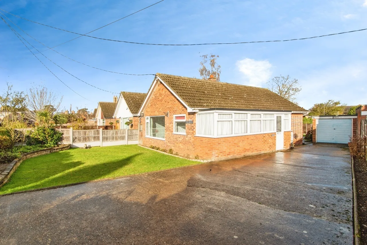3 bed house for sale — St. Georges Road, Beccles, Suffolk, NR34