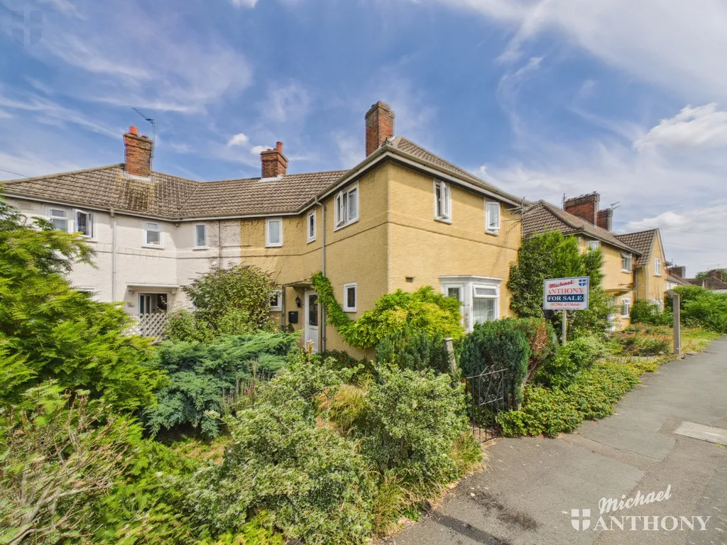 4 bed house for sale — Prebendal Avenue, Aylesbury, HP21 8HY